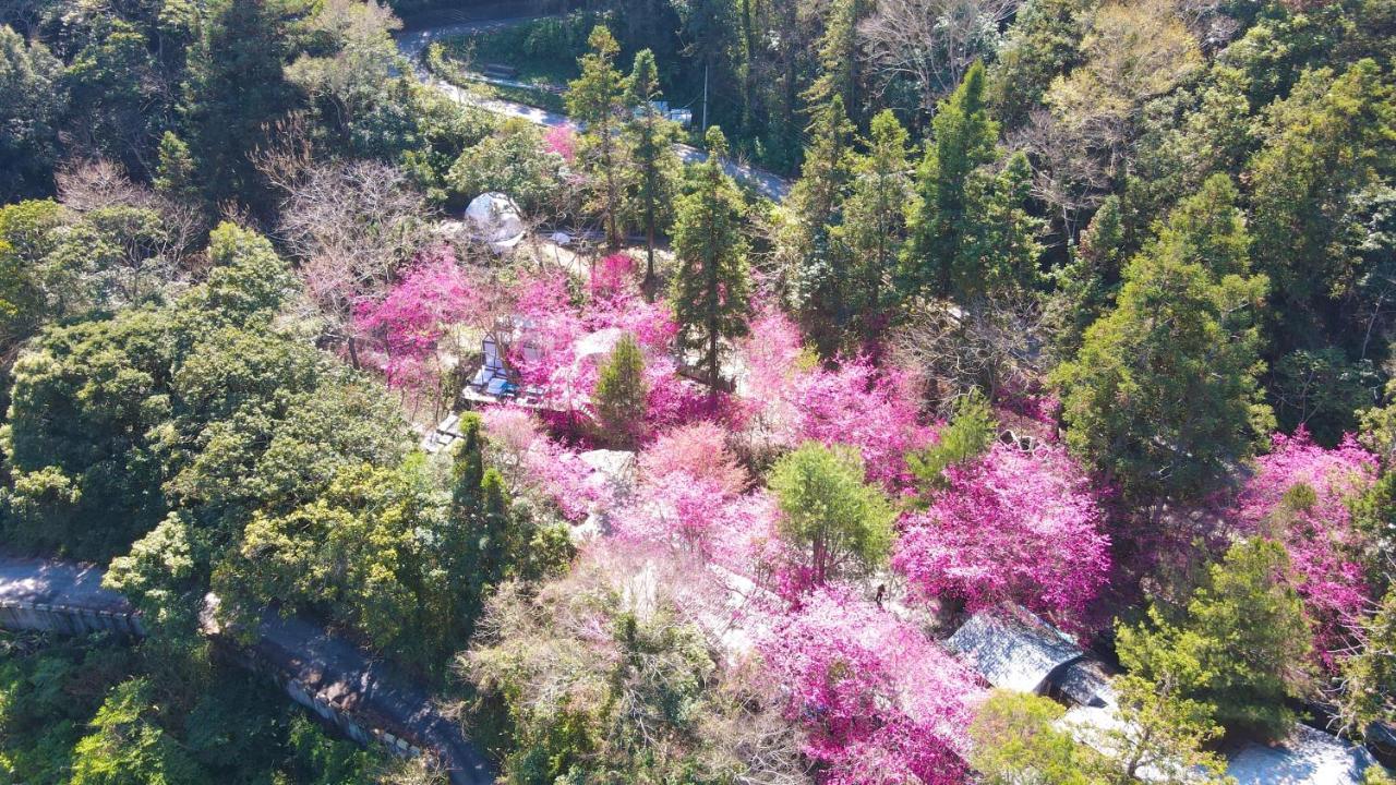 森之秘湯 Mhuwe Hotspring Apartman Zsenaj Kültér fotó