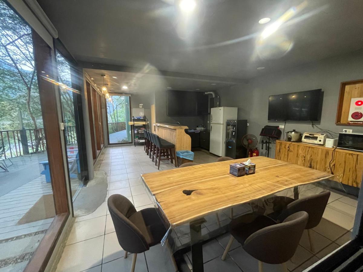 森之秘湯 Mhuwe Hotspring Apartman Zsenaj Kültér fotó