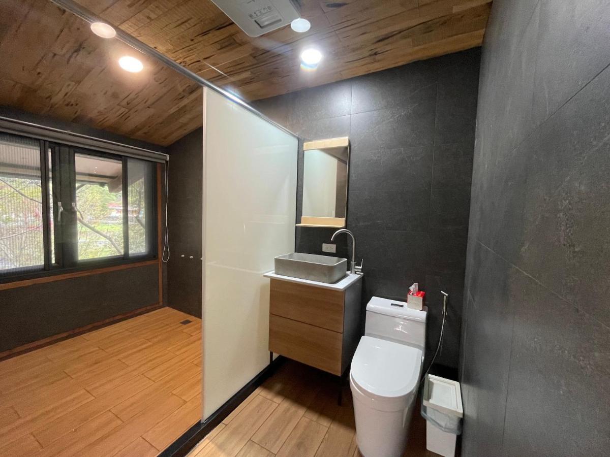 森之秘湯 Mhuwe Hotspring Apartman Zsenaj Kültér fotó